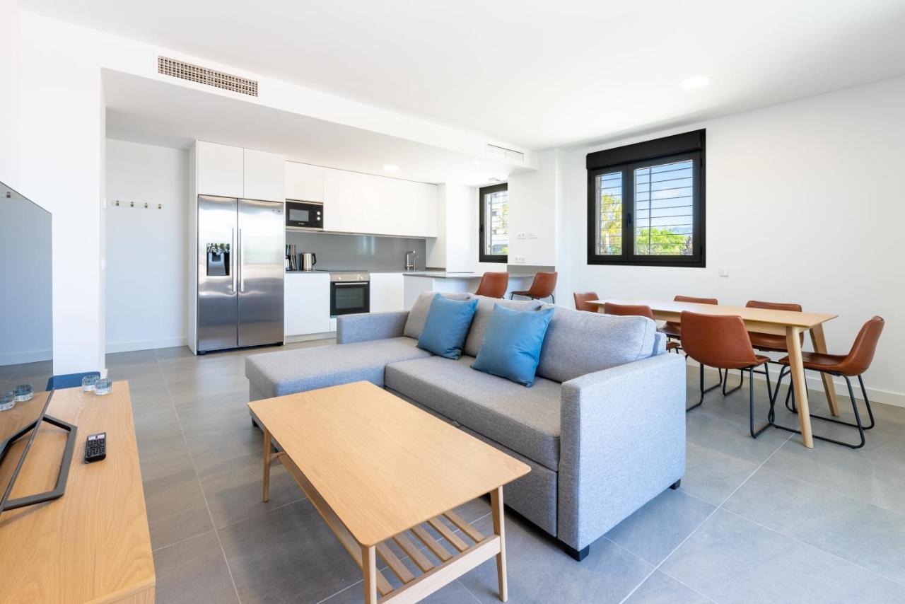 Beachfront Apartment 034 Торе дел Мар Екстериор снимка