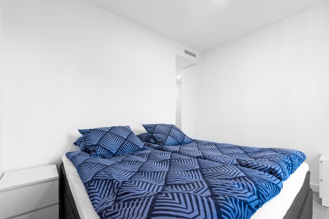 Beachfront Apartment 034 Торе дел Мар Екстериор снимка